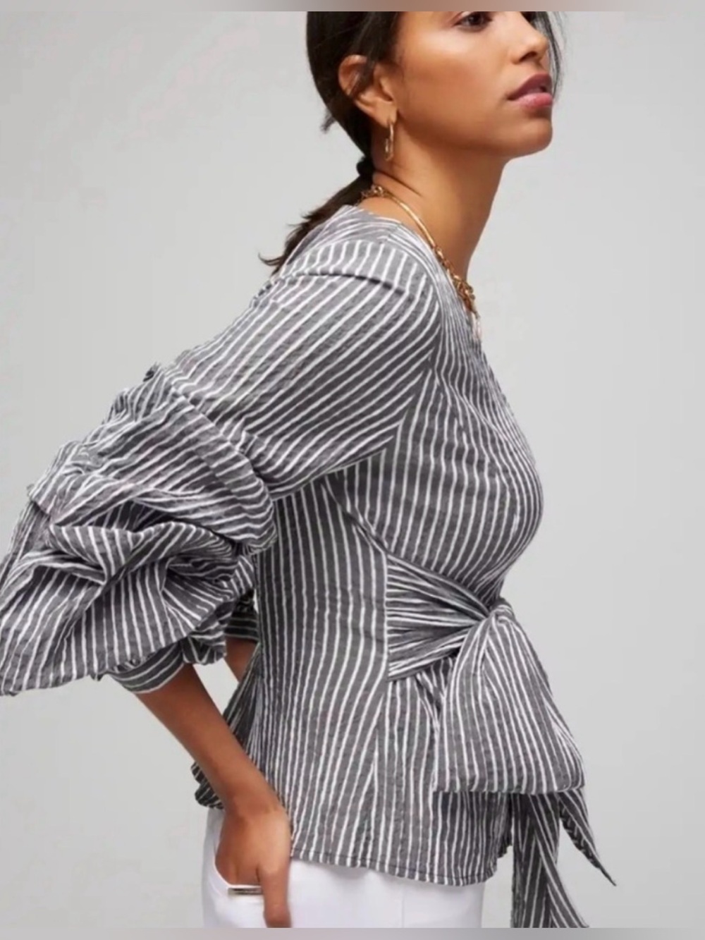 WHBM Seersucker Ruffle Statement Sleeve Blouse White House Black Market Size 4 - Picture 4 of 10